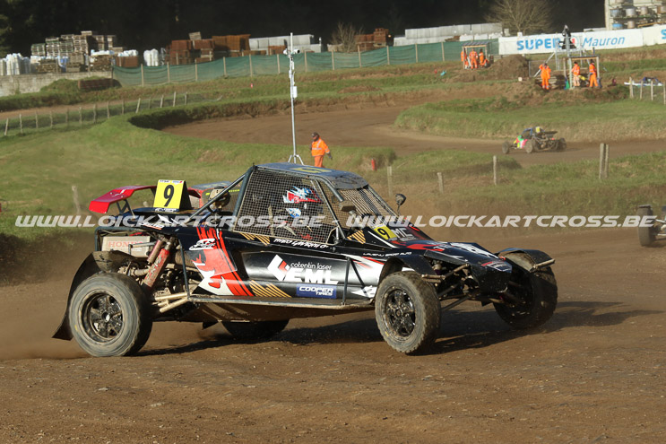 MAURON2022_2568