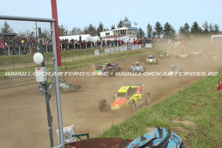 MAURON2022_3569