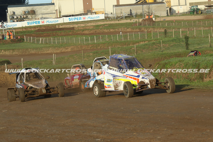 MAURON2022_2402