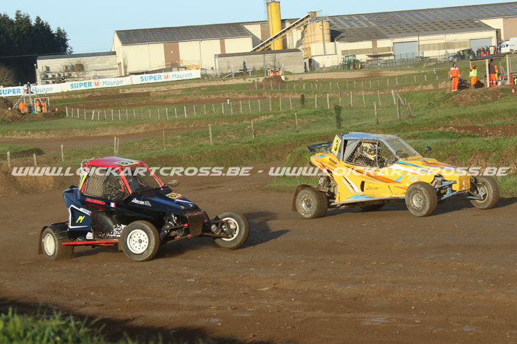 MAURON2022_2403