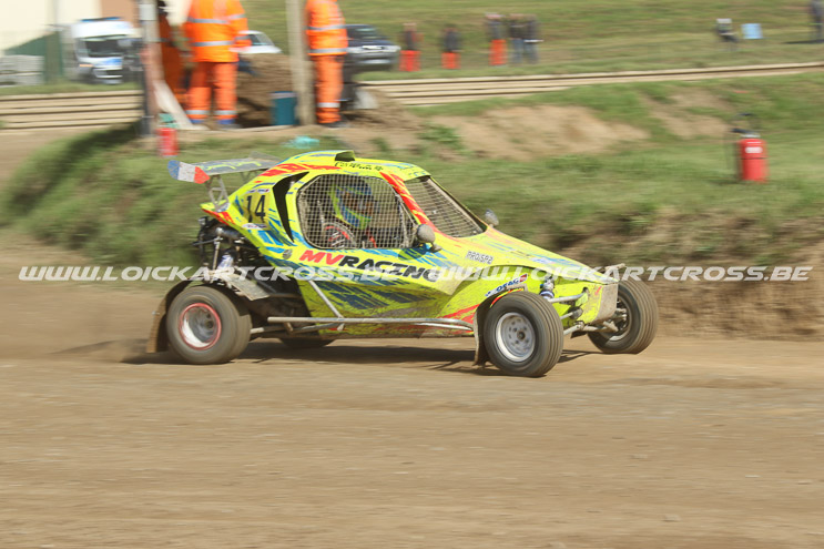 MAURON2022_2946