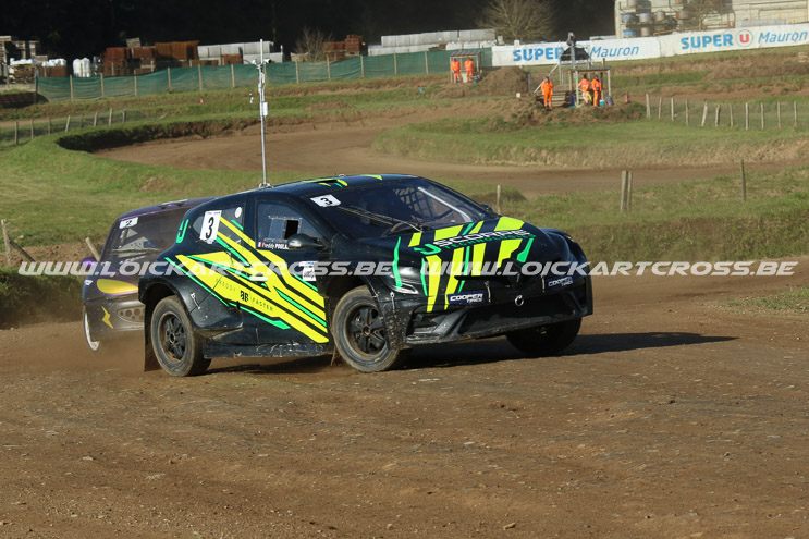 MAURON2022_2657