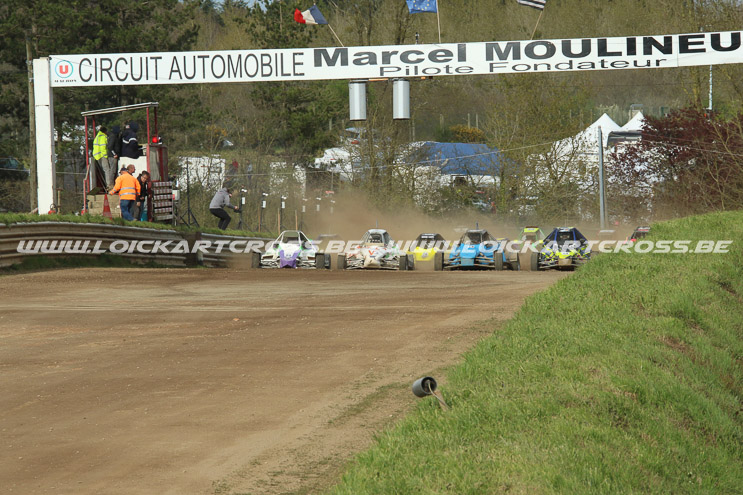 MAURON2022_3743